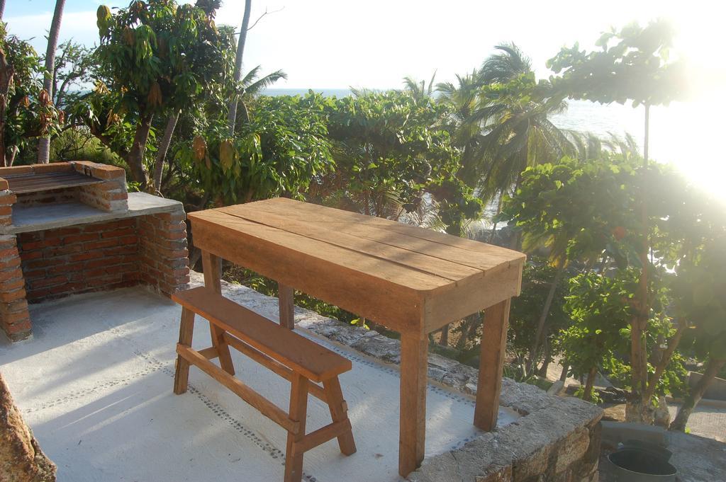 Cocos Camp Hotel Acapulco Exterior photo